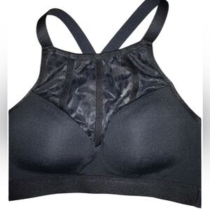 Victoria’s Secret Knockout Sports Bra 34C Black Medium Support NWT